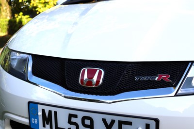 Lot 2009 Honda Civic Type R Championship White Edition