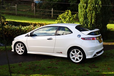 Lot 2009 Honda Civic Type R Championship White Edition