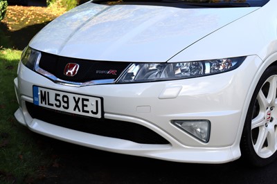 Lot 2009 Honda Civic Type R Championship White Edition