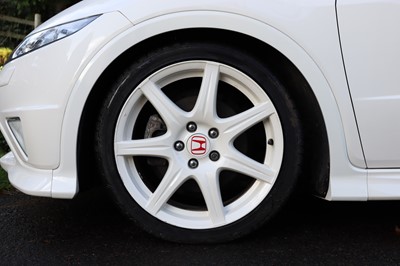 Lot 2009 Honda Civic Type R Championship White Edition