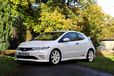 Lot 2009 Honda Civic Type R Championship White Edition