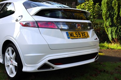 Lot 2009 Honda Civic Type R Championship White Edition