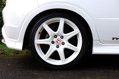 Lot 2009 Honda Civic Type R Championship White Edition