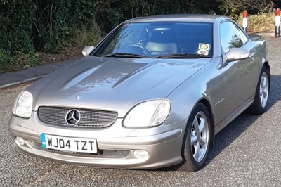 Lot 27 - 2004 Mercedes-Benz SLK 230