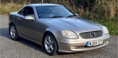 Lot 27 - 2004 Mercedes-Benz SLK 230