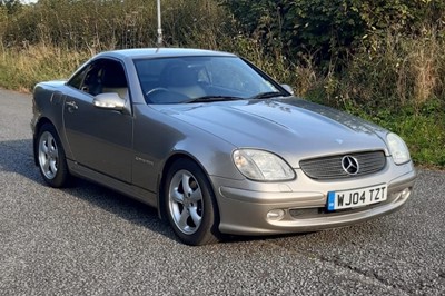 Lot 27 - 2004 Mercedes-Benz SLK 230