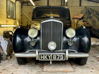 Lot 12 - 1952 Bentley MkVI Saloon