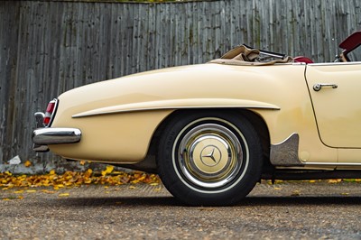 Lot 1958 Mercedes-Benz 190 SL