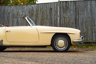 Lot 1958 Mercedes-Benz 190 SL