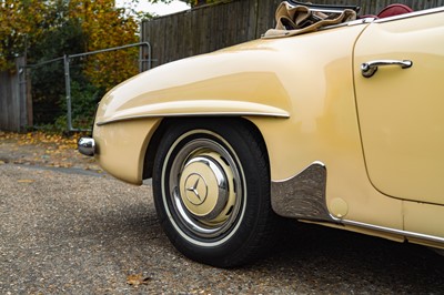 Lot 1958 Mercedes-Benz 190 SL