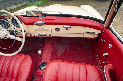 Lot 1958 Mercedes-Benz 190 SL