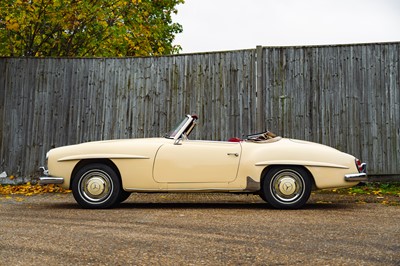 Lot 1958 Mercedes-Benz 190 SL