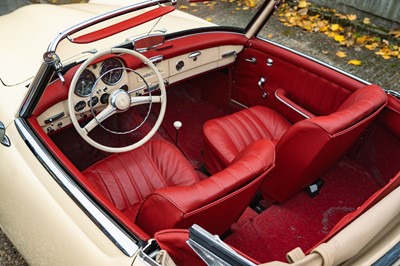 Lot 1959 Mercedes-Benz 190 SL