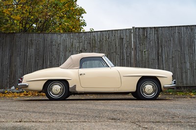 Lot 1959 Mercedes-Benz 190 SL