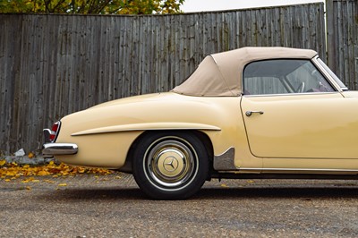 Lot 1958 Mercedes-Benz 190 SL