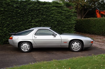 Lot 1988 Porsche 928 S4