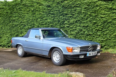 Lot 1985 Mercedes-Benz 380 SL