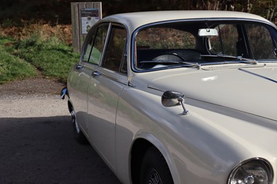 Lot 1968 Daimler Sovereign