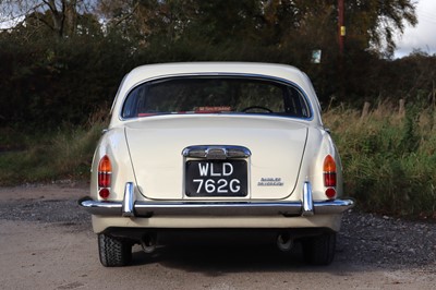 Lot 1968 Daimler Sovereign