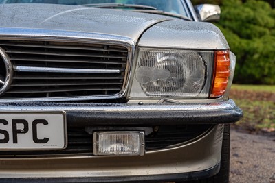 Lot 93 - 1986 Mercedes-Benz 500 SL