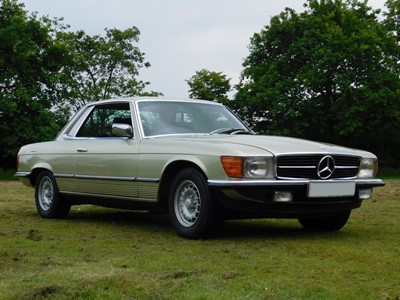 Lot 1980 Mercedes-Benz 450 SLC