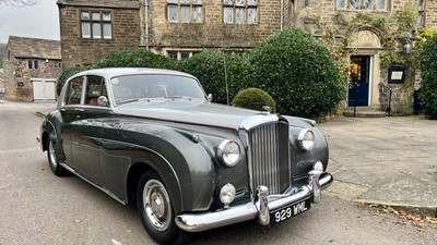 Lot 1960 Bentley S2 Saloon