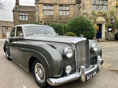 Lot 1960 Bentley S2 Saloon