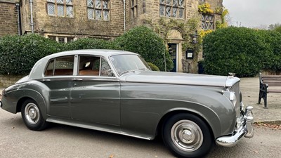 Lot 1960 Bentley S2 Saloon