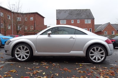 Lot 2001 Audi TT 1.8T Quattro