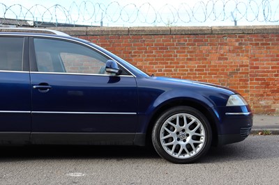 Lot 99 - 2005 Volkswagen Passat W8 Estate