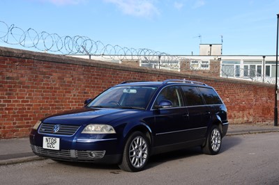 Lot 99 - 2005 Volkswagen Passat W8 Estate