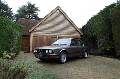 Lot 1987 BMW 525i