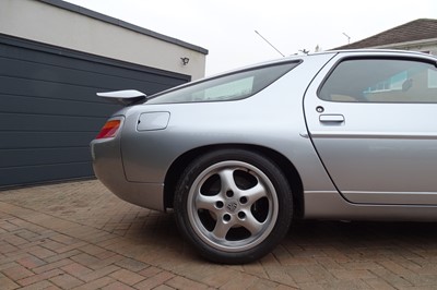 Lot 1995 Porsche 928 GTS