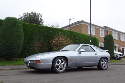 Lot 1995 Porsche 928 GTS