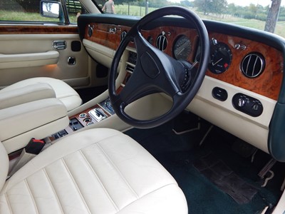 Lot 1990 Bentley Turbo R