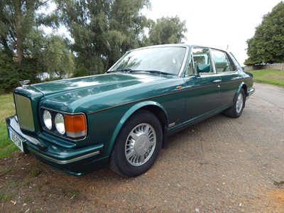 Lot 1990 Bentley Turbo R