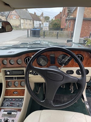 Lot 1990 Bentley Turbo R