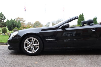 Lot 2008 Mercedes-Benz SL 350