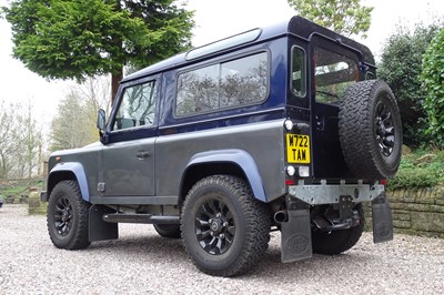 Lot 2000 Land Rover Defender 90 County TD5