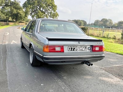 Lot 1986 BMW 735I