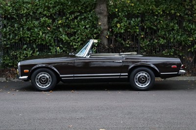 Lot 1968 Mercedes-Benz 280SL