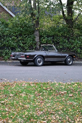 Lot 1968 Mercedes-Benz 280SL