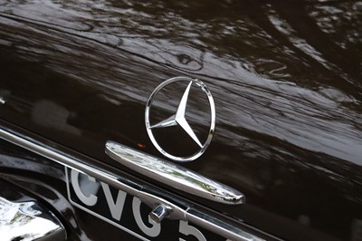 Lot 1968 Mercedes-Benz 280SL