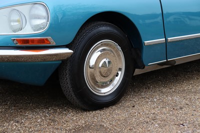 Lot 1968 Citroen DS21 Pallas