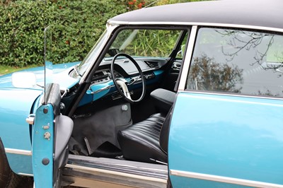 Lot 1968 Citroen DS21 Pallas