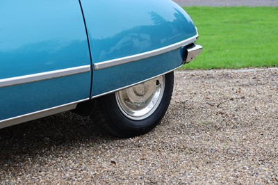 Lot 1968 Citroen DS21 Pallas