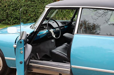 Lot 1968 Citroen DS21 Pallas