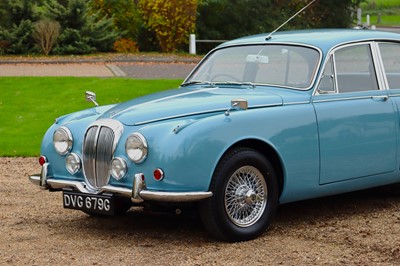 Lot 64 - 1969 Daimler V8 250