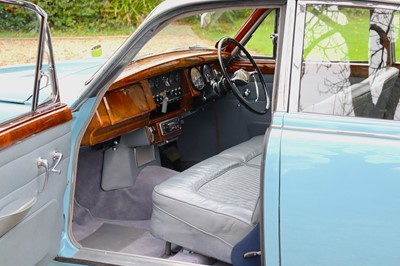 Lot 64 - 1969 Daimler V8 250