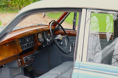 Lot 64 - 1969 Daimler V8 250